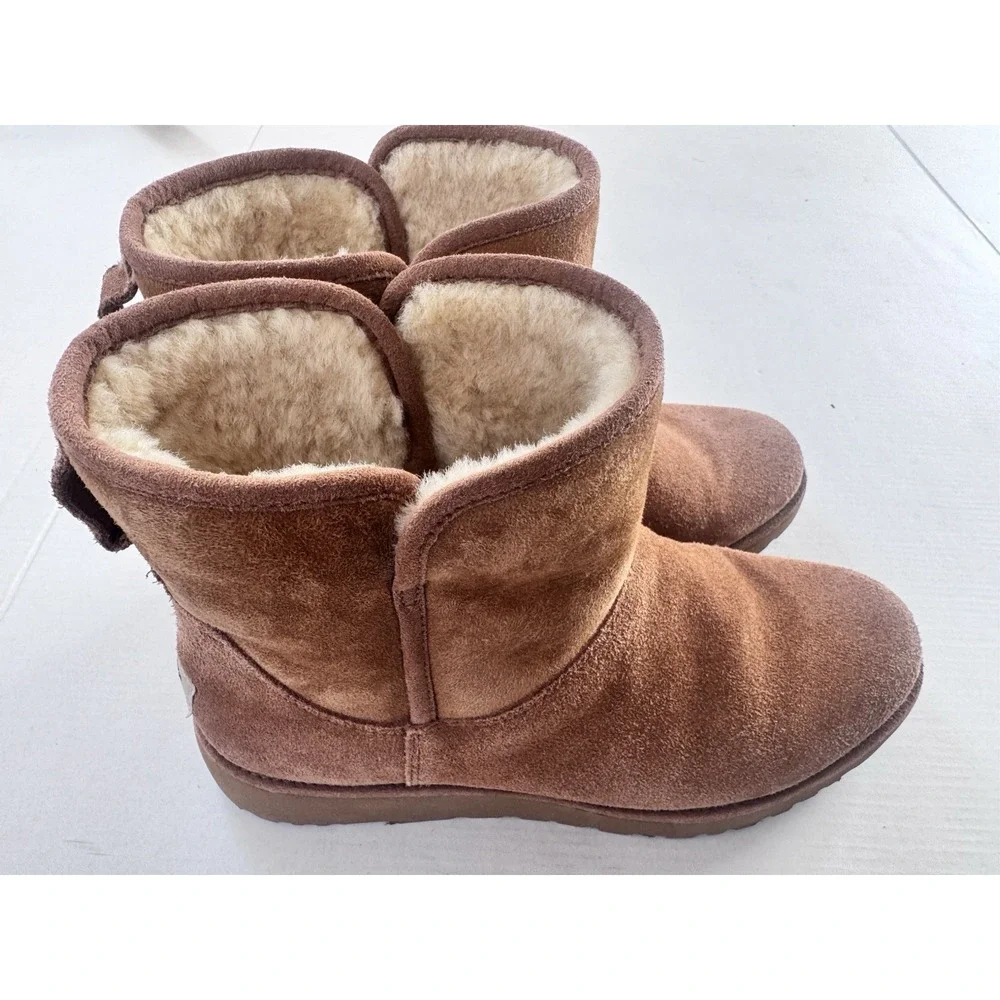 Ugg  Boots Womens Size 9 Brown Suede Sheepskin Wedge Casual Shoes